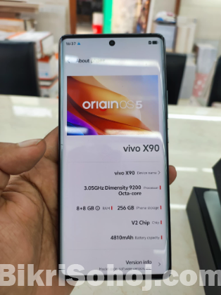 Vivo x 90